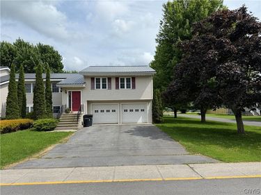 205 Woolsey Street , Unit 205, Sackets Harbor, NY 13685