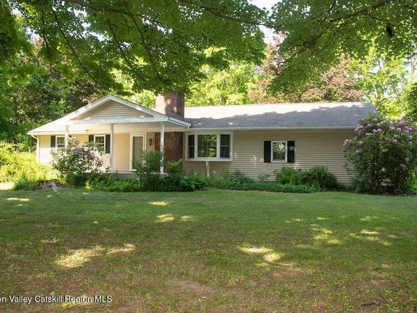105 Broad Street, Kinderhook, NY 12106