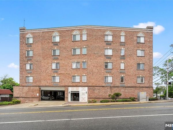 399 11th 206, Unit 206, PALISADES PARK, NJ 07650