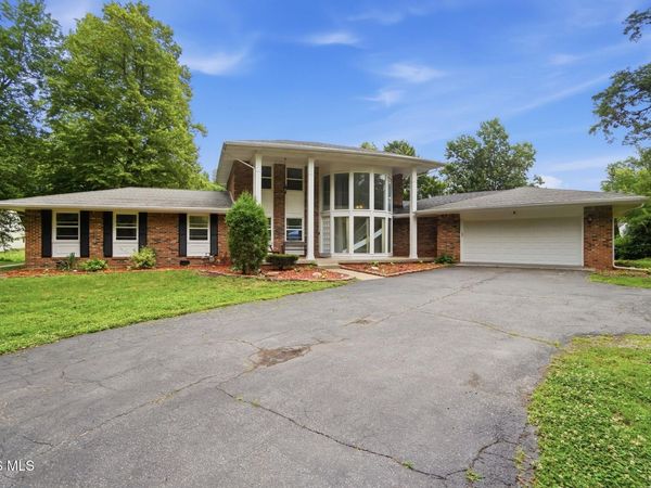 28 N Centennial Road, Holland, OH 43528