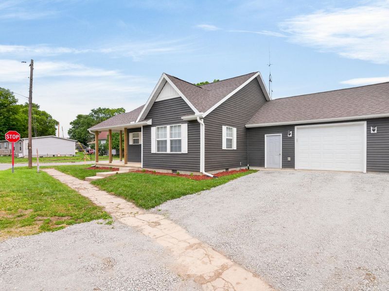 229 W Miami Street, De Graff, OH 43318 Photo 3
