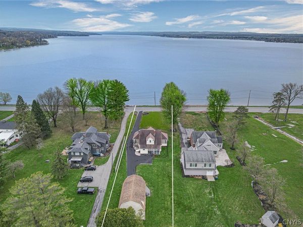 6790 E Lake Road , Auburn, NY 13021