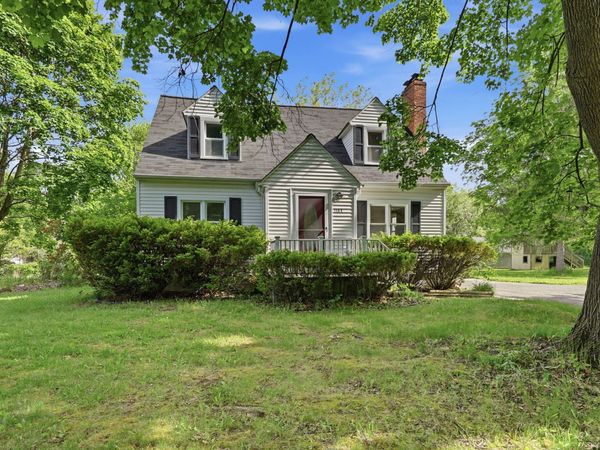 1158 W Reid Road, Flint, MI 48507