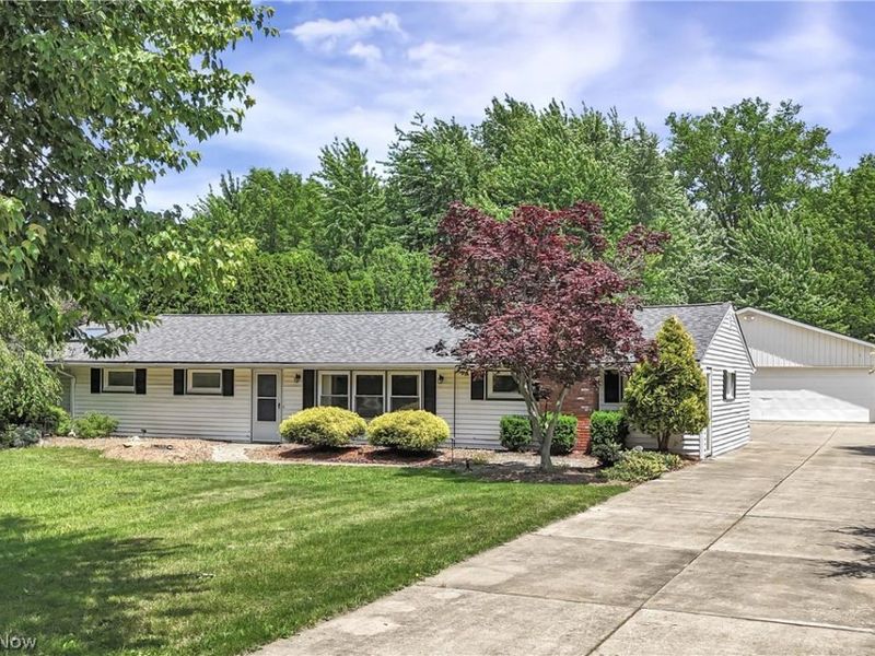 301 Crosse Road, Amherst, OH 44001 Photo 3