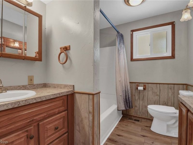 301 Crosse Road, Amherst, OH 44001 Photo 37
