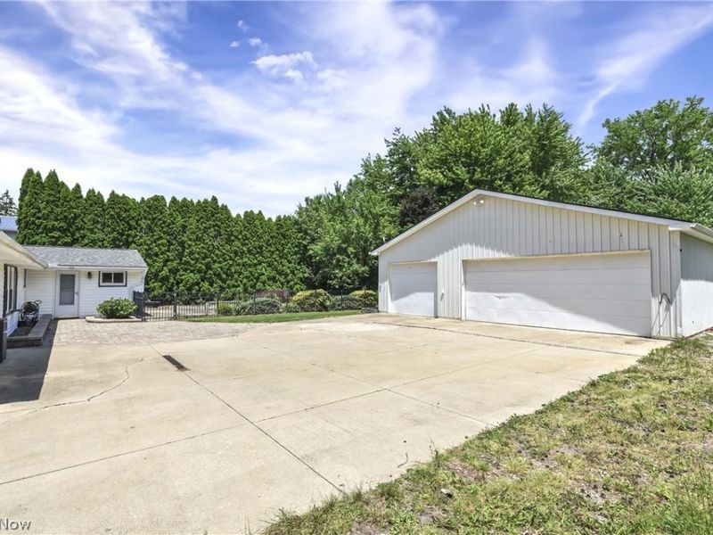 301 Crosse Road, Amherst, OH 44001 Photo 4