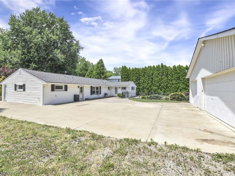 301 Crosse Road, Amherst, OH 44001 Photo 5