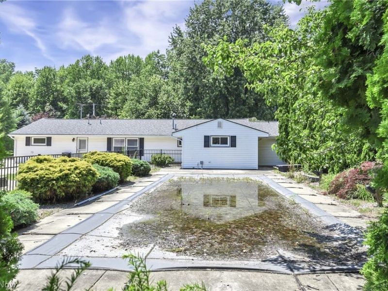 301 Crosse Road, Amherst, OH 44001 Photo 9