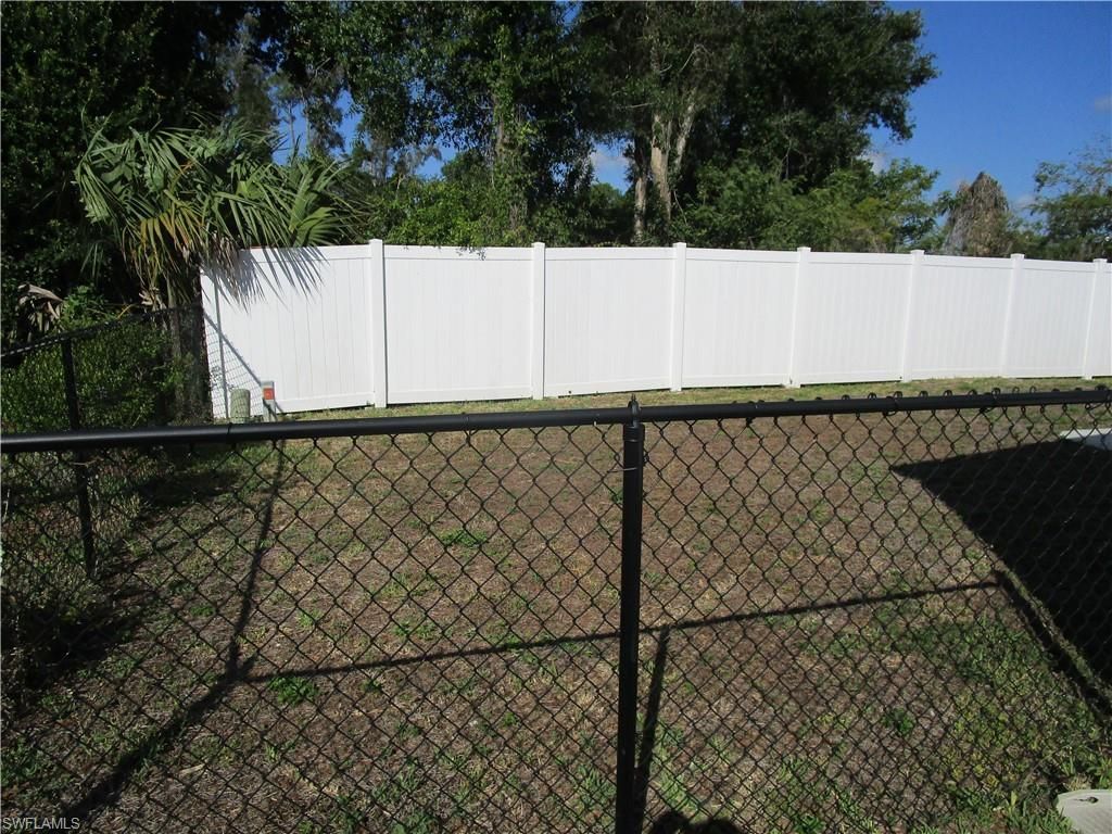 2809 Breezewood Dr, North Fort Myers, FL 33917 Photo