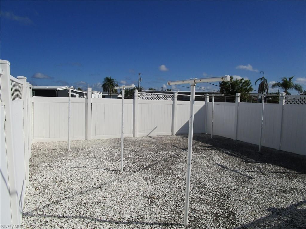 2809 Breezewood Dr, North Fort Myers, FL 33917 Photo