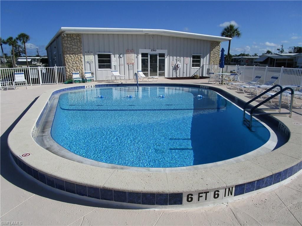 2809 Breezewood Dr, North Fort Myers, FL 33917 Photo