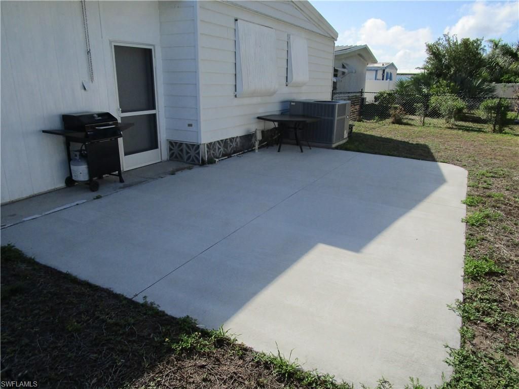 2809 Breezewood Dr, North Fort Myers, FL 33917 Photo