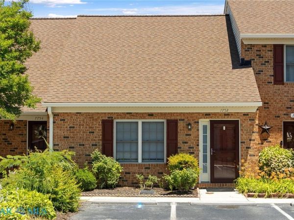 7752 The Points Place , Unit 703, Gloucester Point, VA 23062