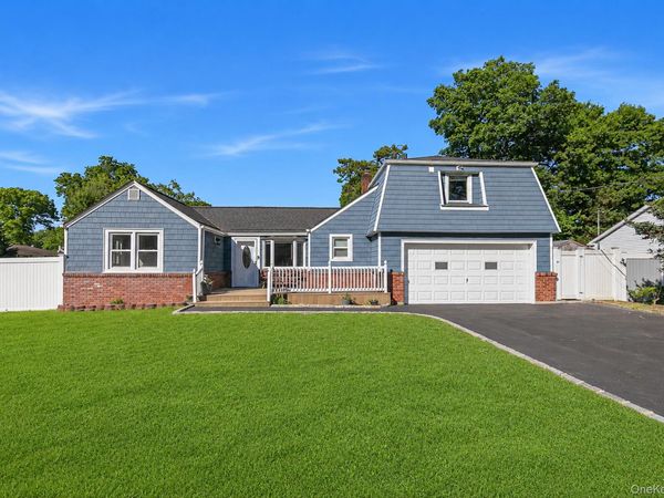 33 Lillian Road , Nesconset, NY 11767