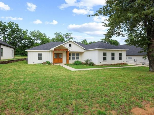 1834 S Park Avenue , Denison, TX 75020
