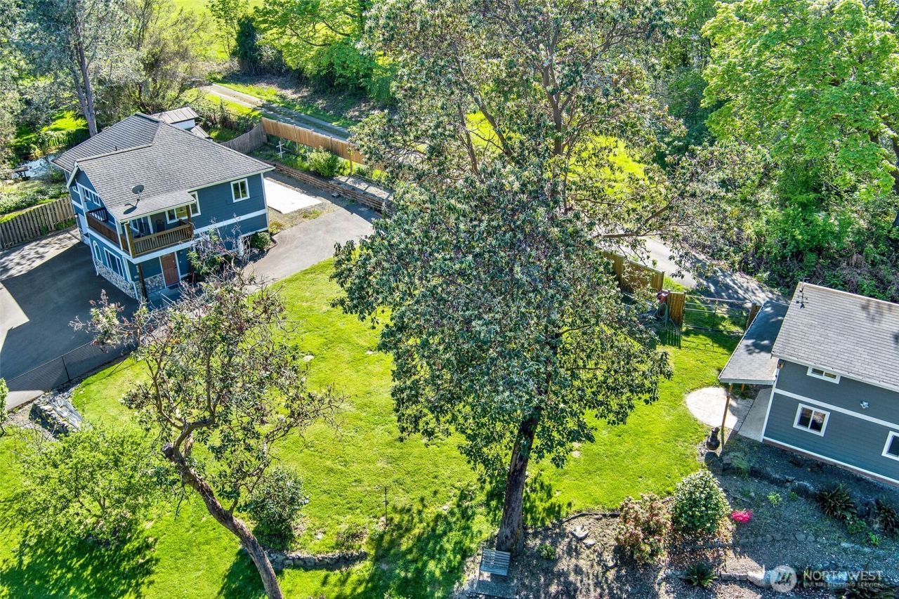 2608 142nd Avenue Sw, Lakebay, WA 98349