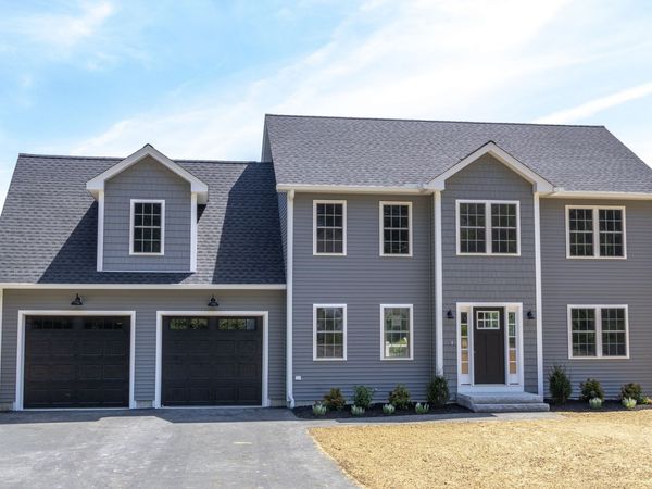 555 Neck Road, Lancaster, MA 01523