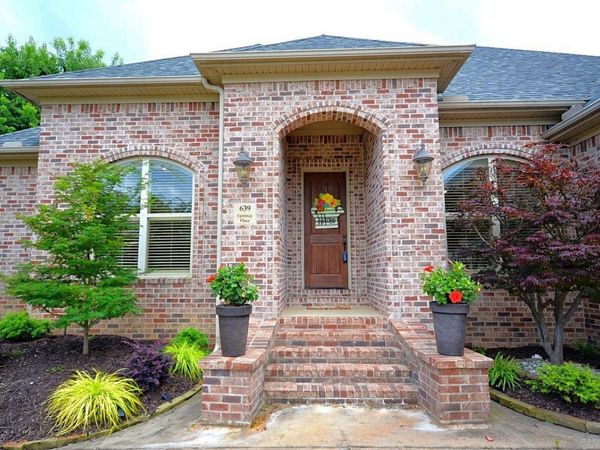 639 Epernay Place , Little Rock, AR 72223