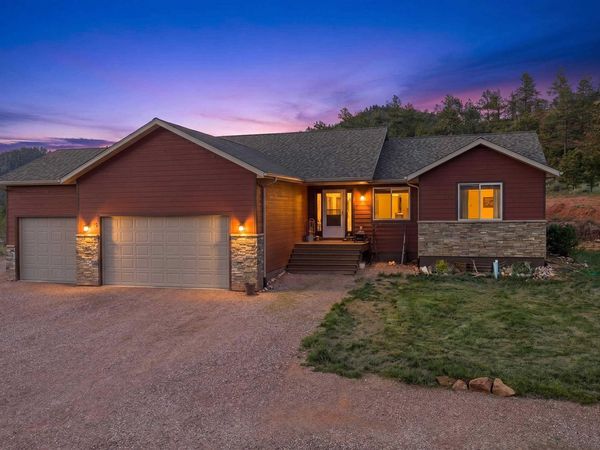 12873 PASQUE FLOWER TRL, Hot Springs, SD 57747