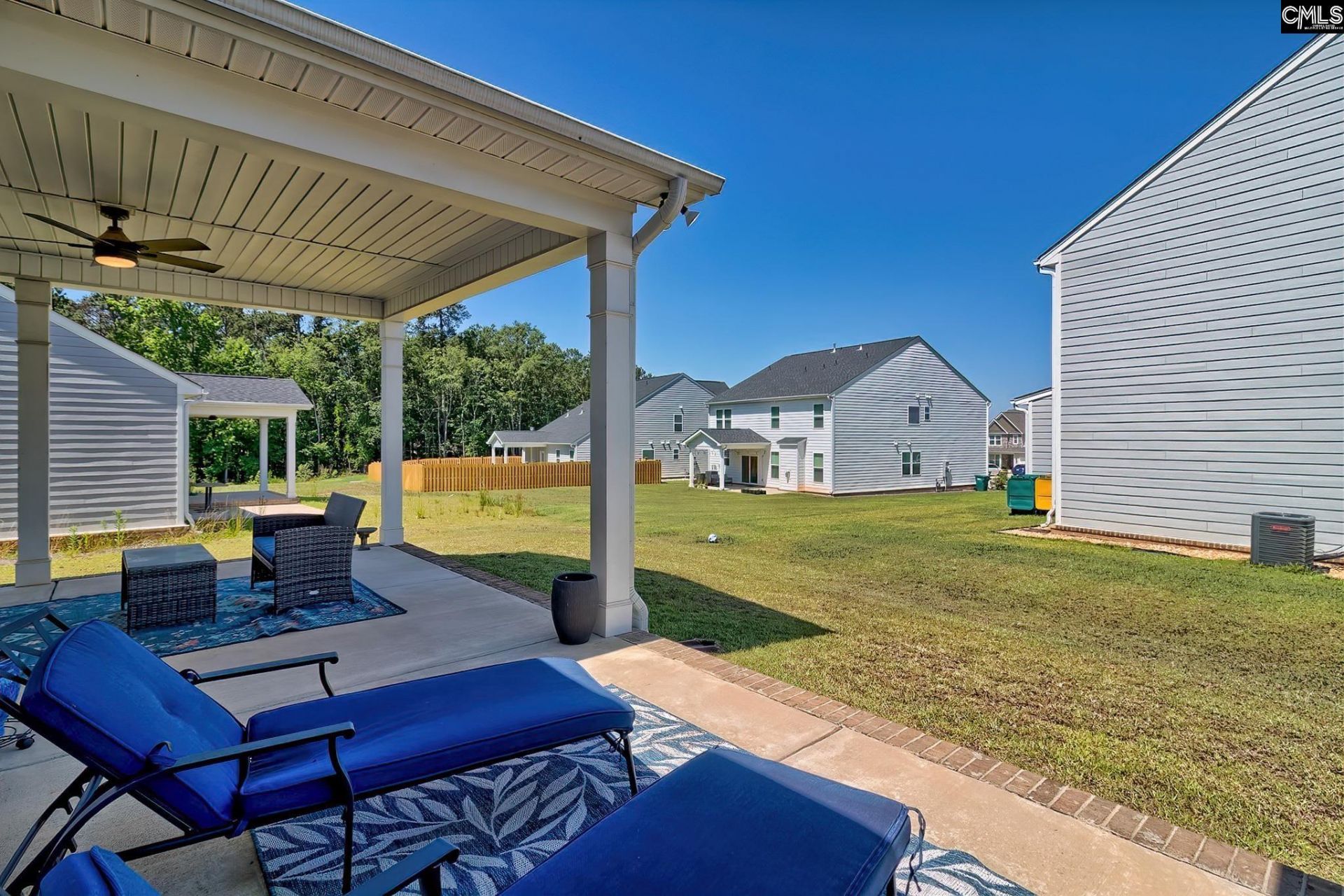 1004 Marsh Grass End Photo 9