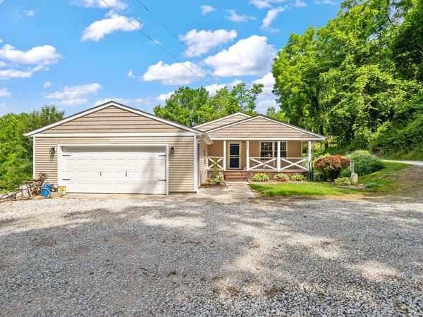 2339 Pumpkinvine Road SE, Lancaster, OH 43130