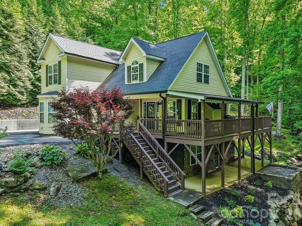 1264 Dogwood Drive , Maggie Valley, NC 28751