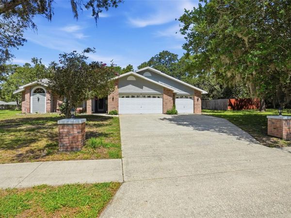 18451 WINDING OAKS BOULEVARD, HUDSON, FL 34667