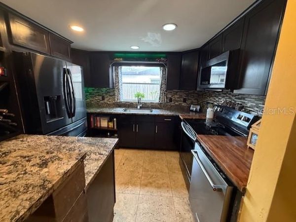 3301 ELKRIDGE DRIVE , HOLIDAY, FL 34691