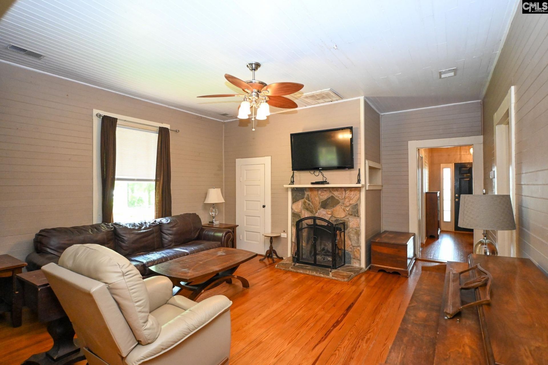 421 Spring Hill Road  Photo 11