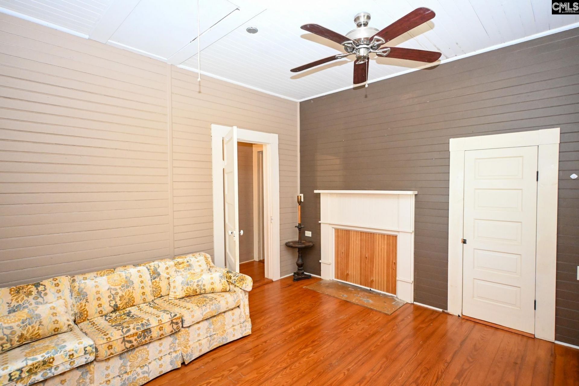 421 Spring Hill Road  Photo 8