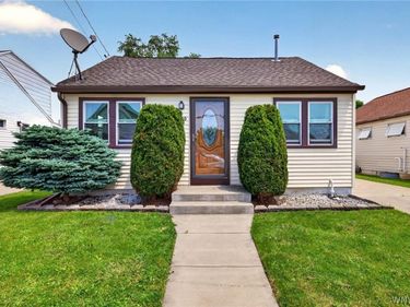 255 Roland Street , Cheektowaga, NY 14212