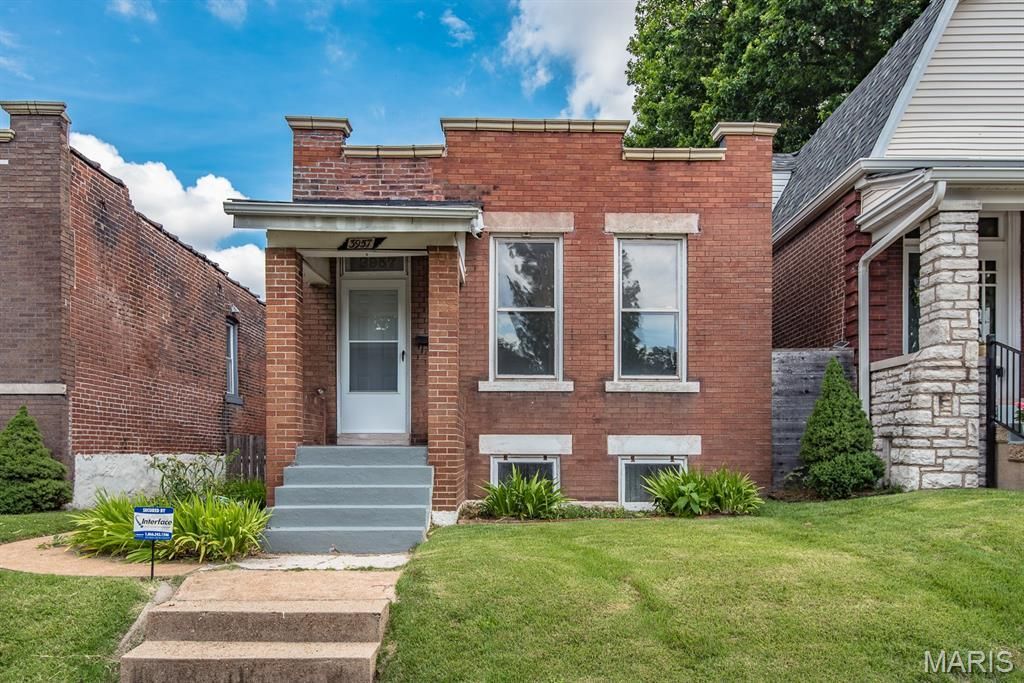 3957 Humphrey Street, Saint Louis, MO 63116 Main Photo