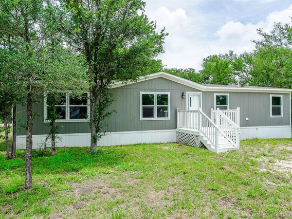 145 Crooked RD, Dale, TX 78616