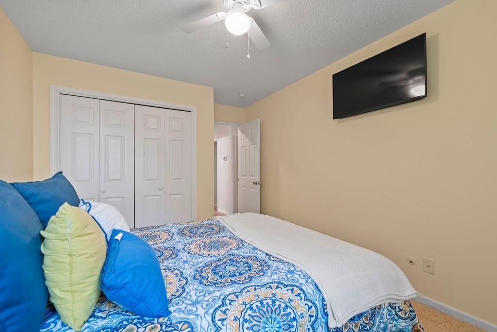 197 Tibton Circle  Photo 17