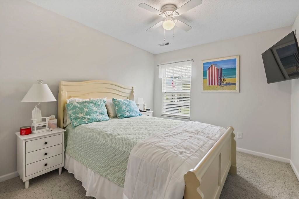 197 Tibton Circle  Photo 18