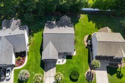 197 Tibton Circle  photo 4