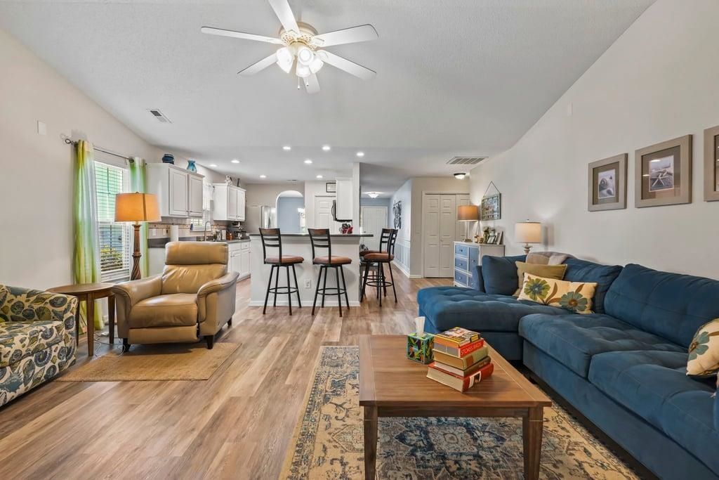 197 Tibton Circle  Photo 35