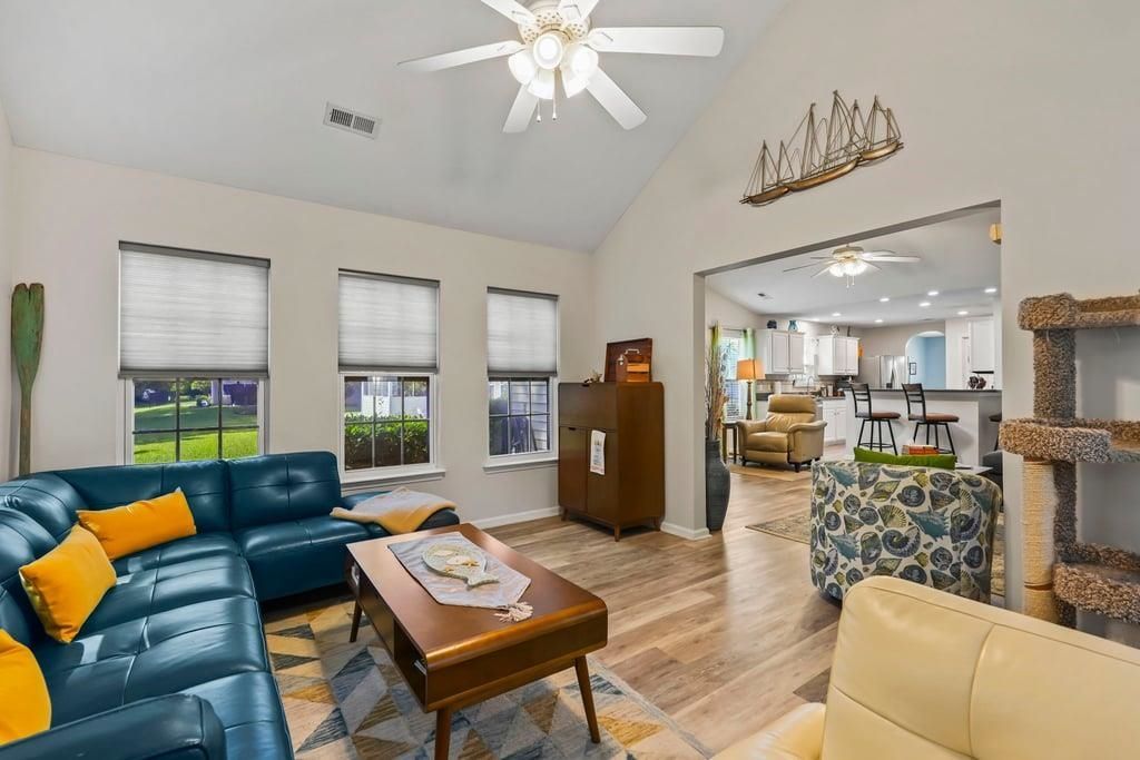 197 Tibton Circle  Photo 38