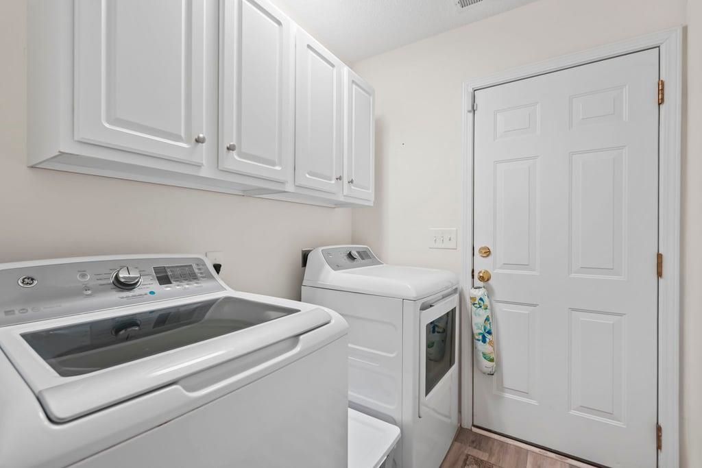 197 Tibton Circle  Photo 39