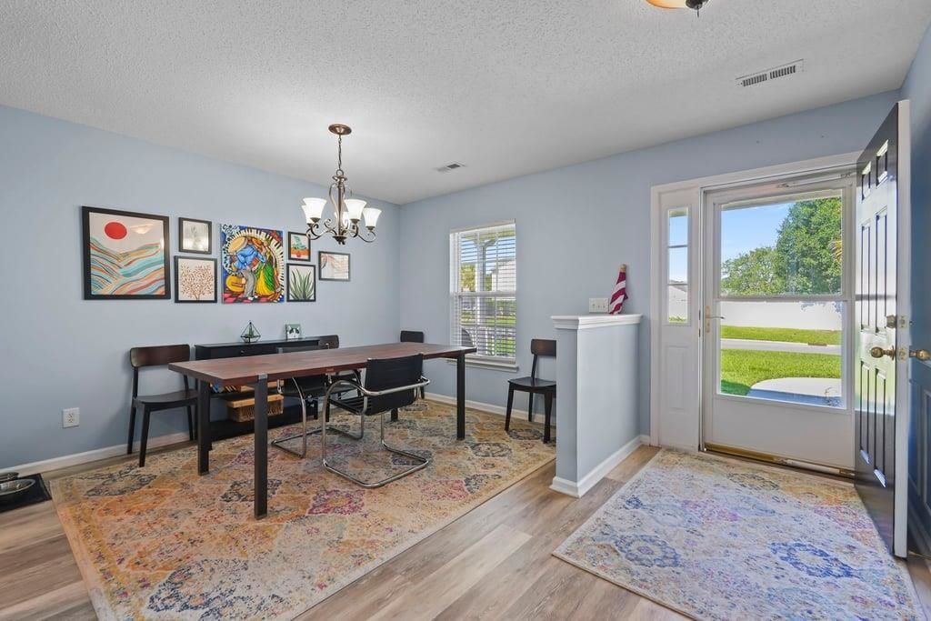 197 Tibton Circle  Photo 7