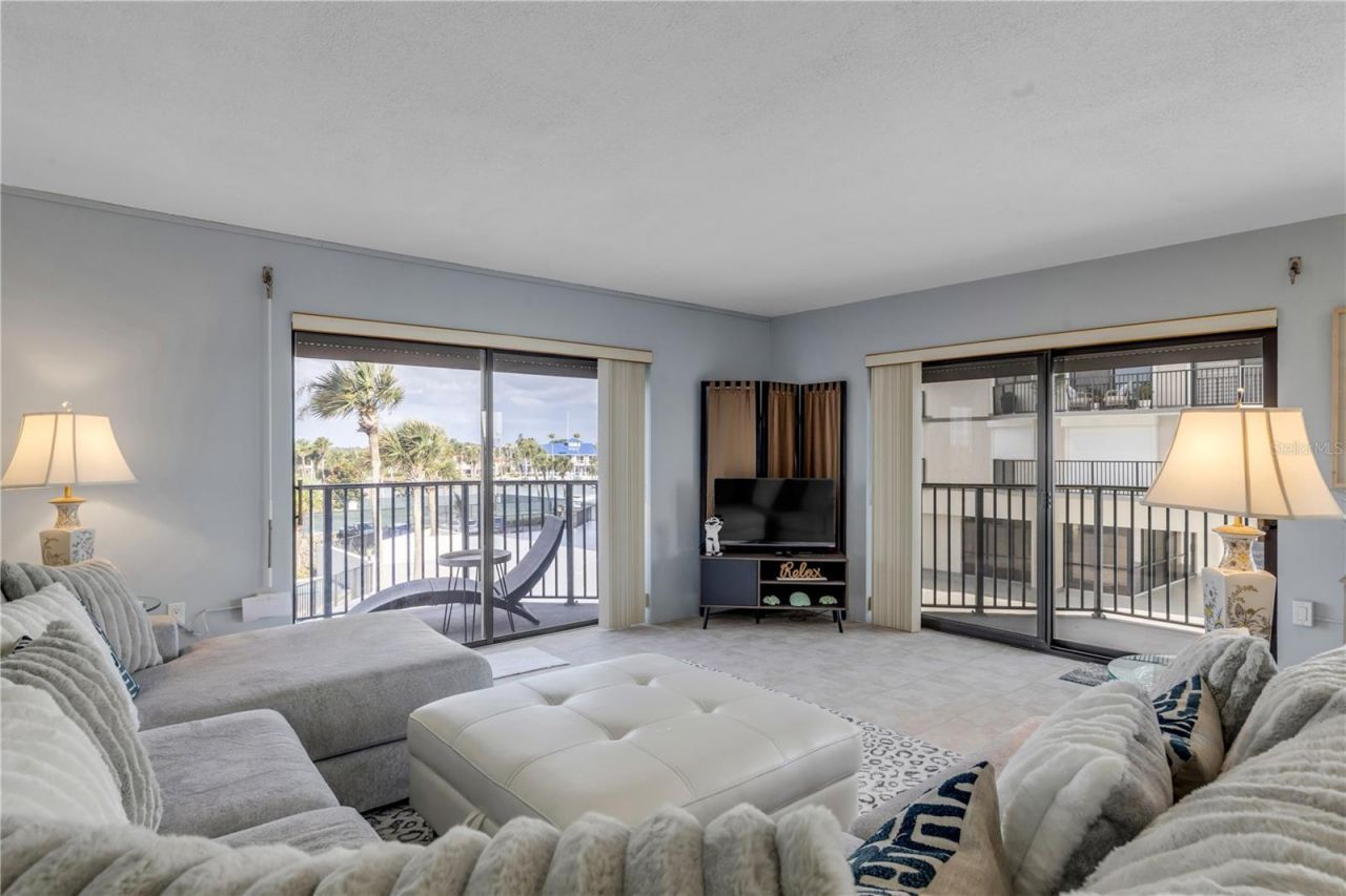 503 N Causeway , Unit 1020, New Smyrna Beach, FL 32169 Photo