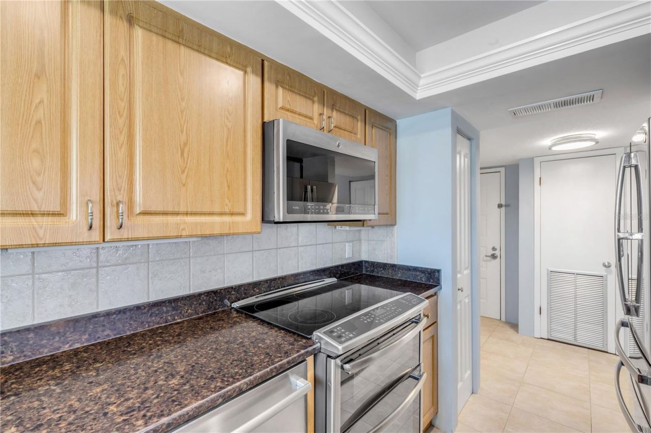 503 N Causeway , Unit 1020, New Smyrna Beach, FL 32169 Photo