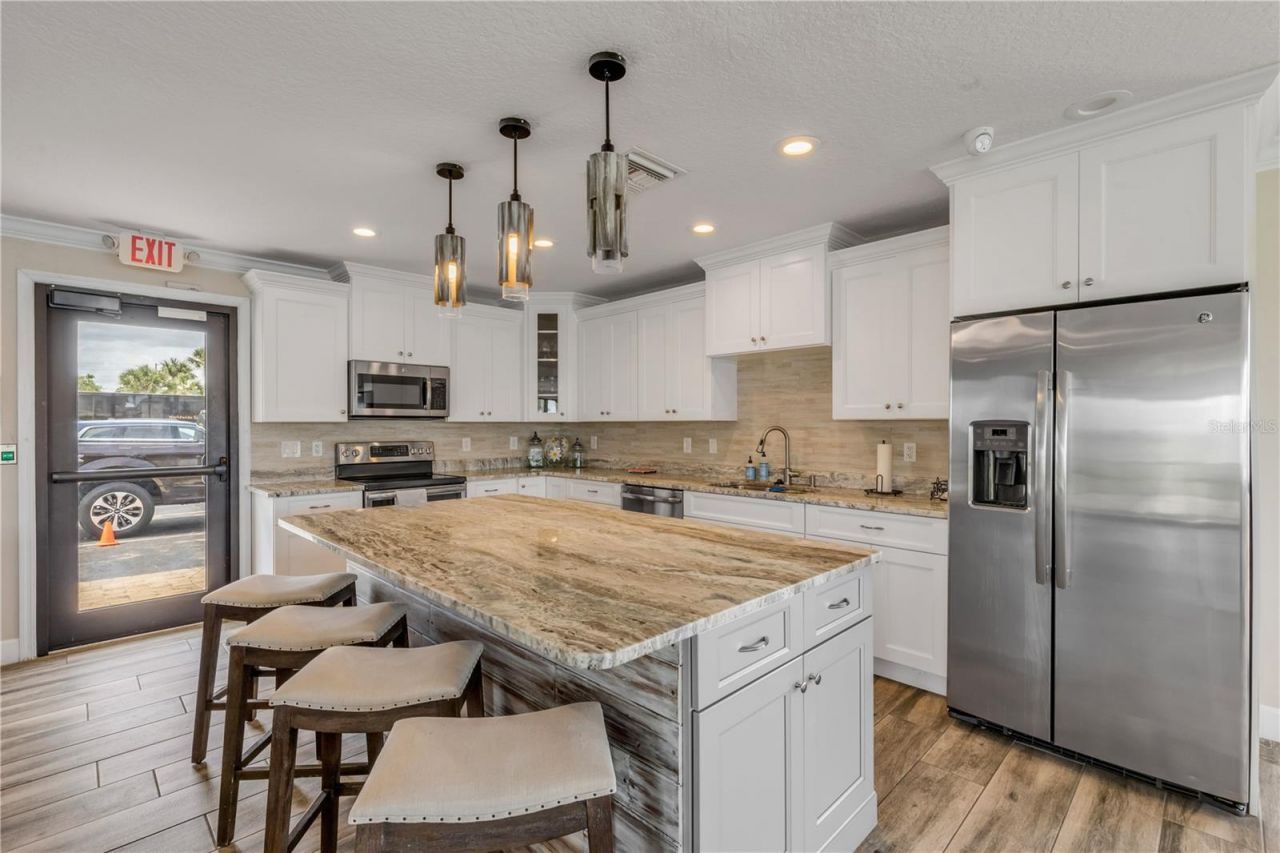 503 N Causeway , Unit 1020, New Smyrna Beach, FL 32169 Photo