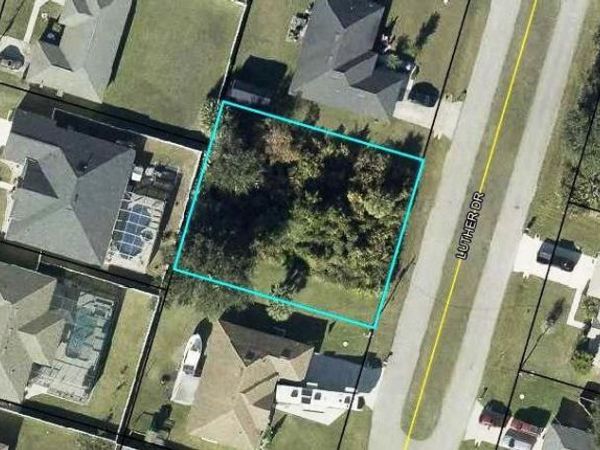 90 LUTHER DRIVE , PALM COAST, FL 32137