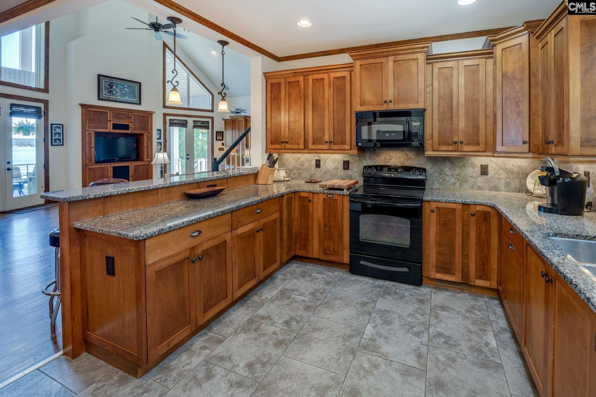 639 Kingfisher Drive  Photo 14