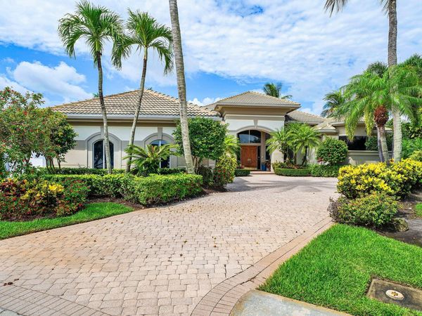 59 St James Drive, Palm Beach Gardens, FL 33418