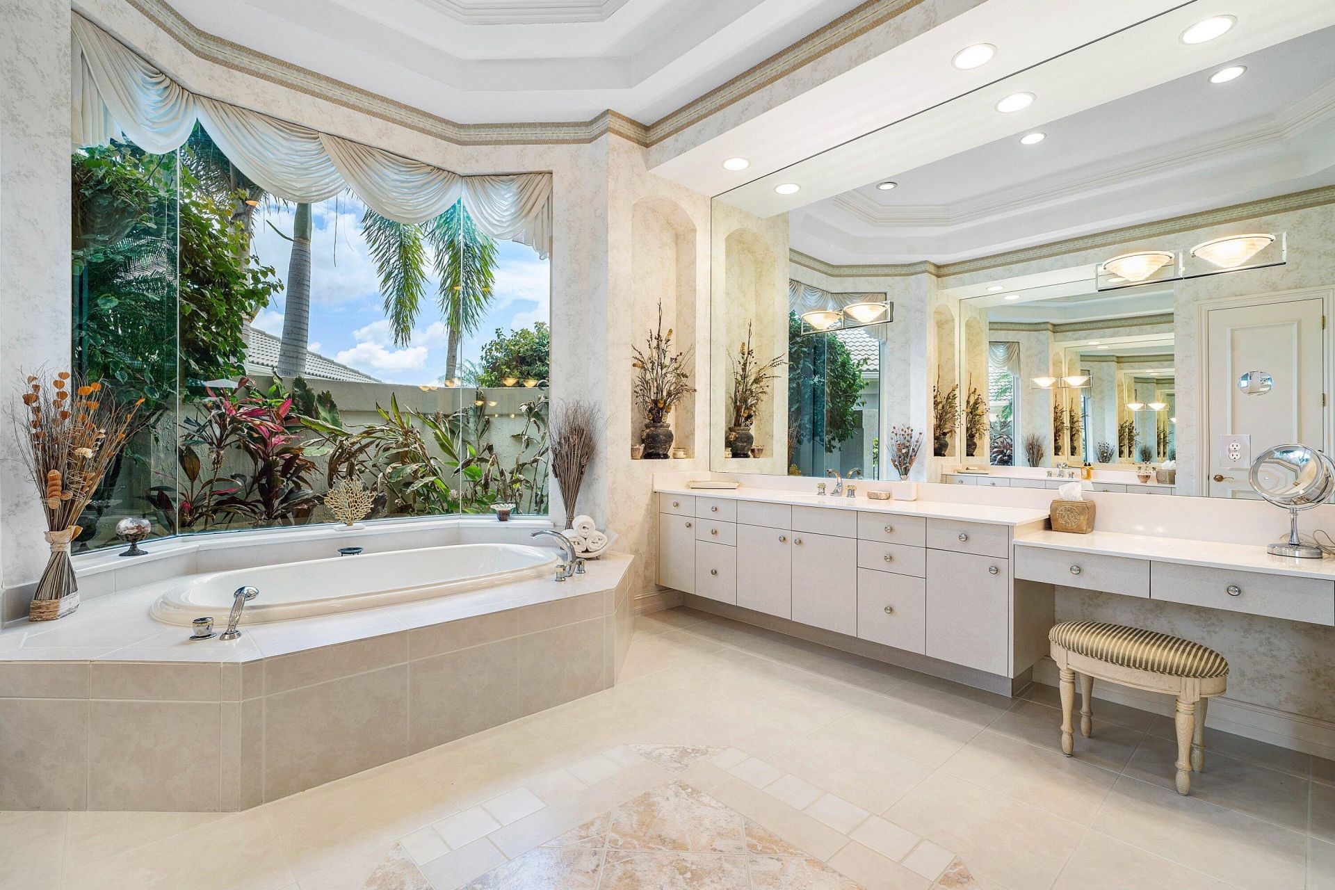 59 St James Drive, Palm Beach Gardens, FL 33418 Photo
