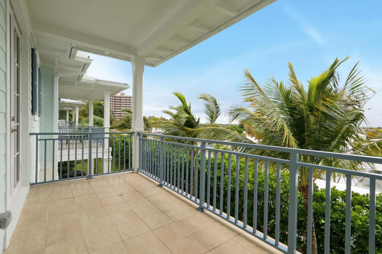 114 Ocean Breeze Drive, Juno Beach, FL 33408 Photo