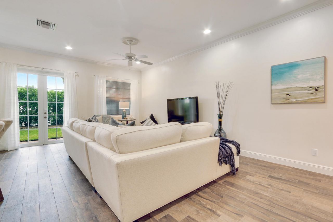 114 Ocean Breeze Drive, Juno Beach, FL 33408 Photo