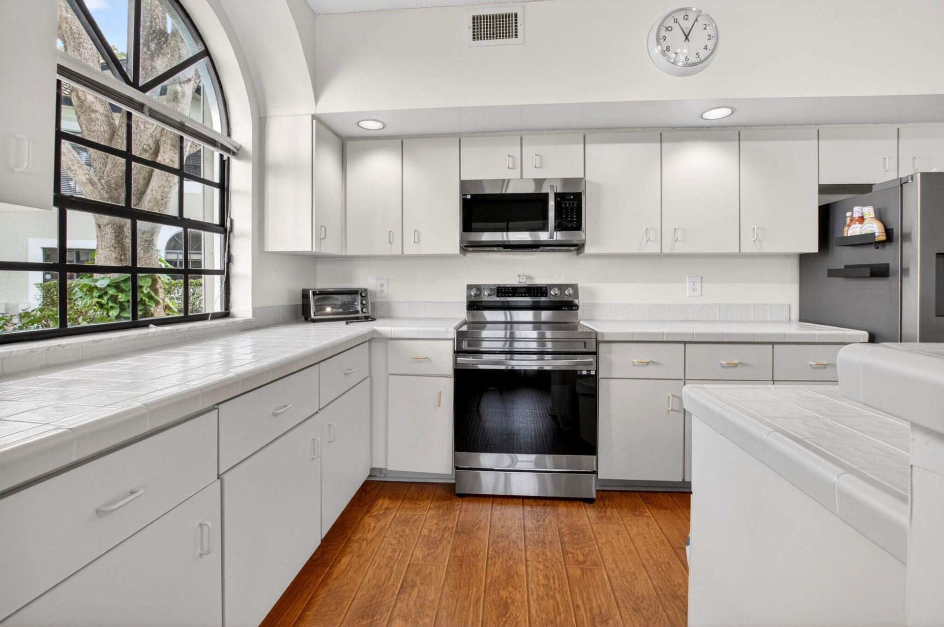 8073 Aberdeen Drive, Unit 201, Boynton Beach, FL 33472 Photo